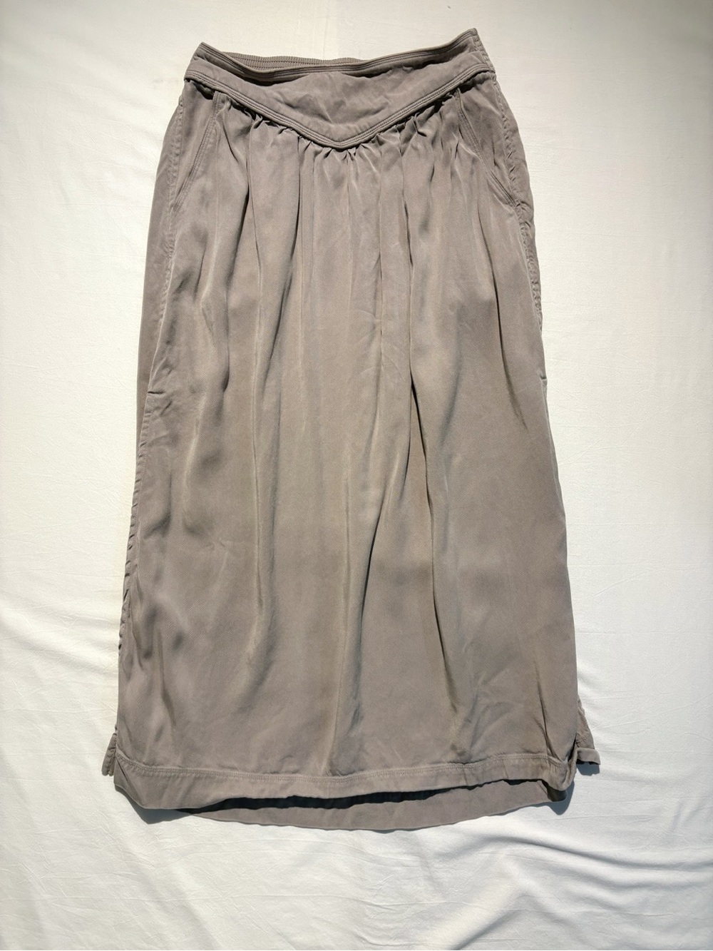 Aritzia Wilfred Gabrielle Midi Taupe Skirt Size XS
